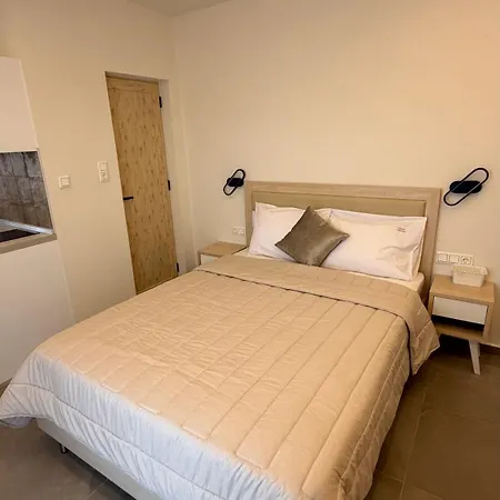 Aparthotel Kostas