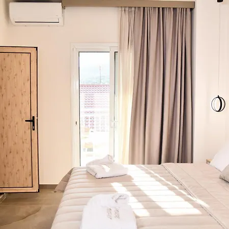 Aparthotel Kostas 3*