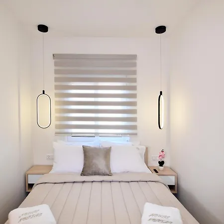 Kostas Aparthotel Sarti