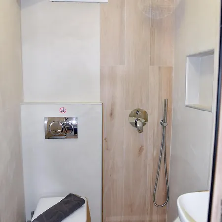 Apartmanhotel Kostas Szárti