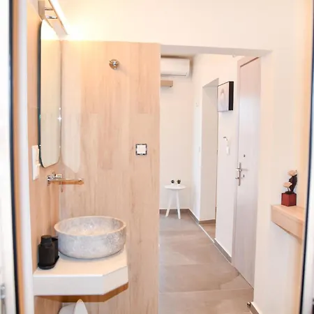 Aparthotel Kostas Sarti